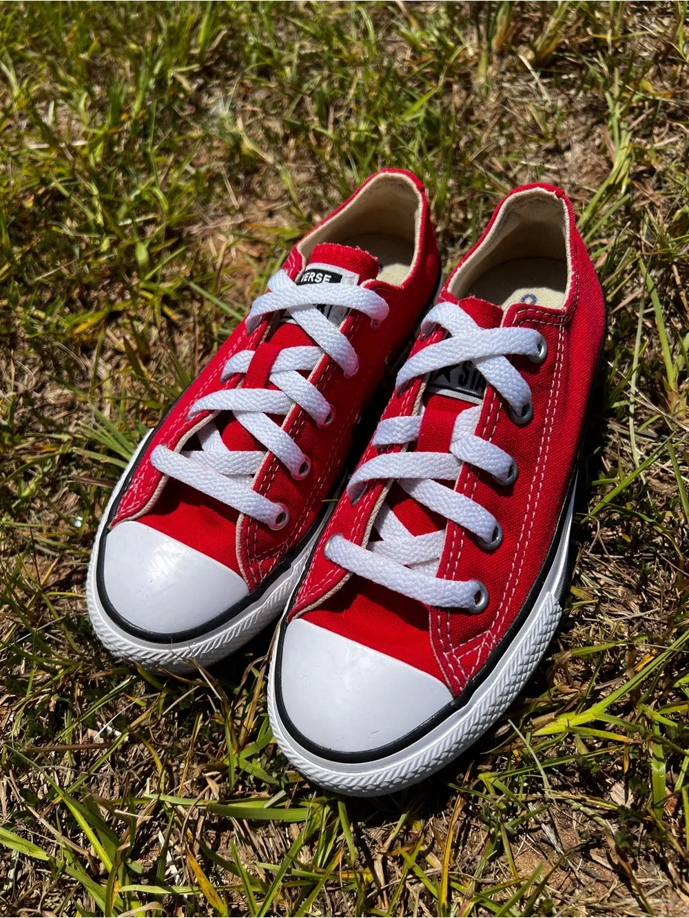 CLEAN Converse size 12.5c Toddler Chuck Taylor All Star Red shoes